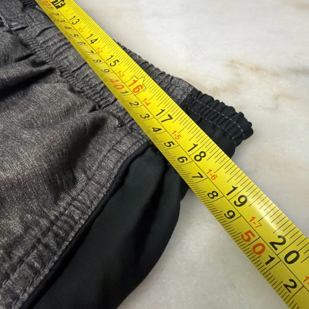 SPEEDO Men's size 2XL Black & Gray Swimming Trunks Shorts Pocket Mesh Costal - Picture 4 of 7